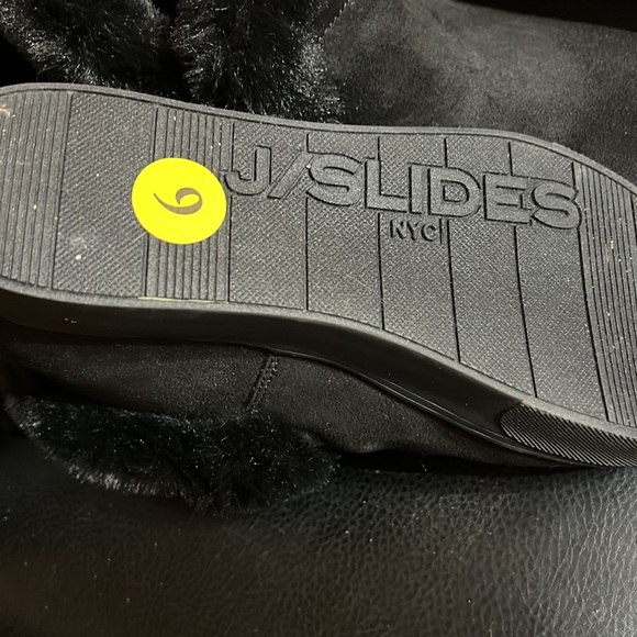 J/Slides. Womans winter boots size 9 - Picture 4 of 6